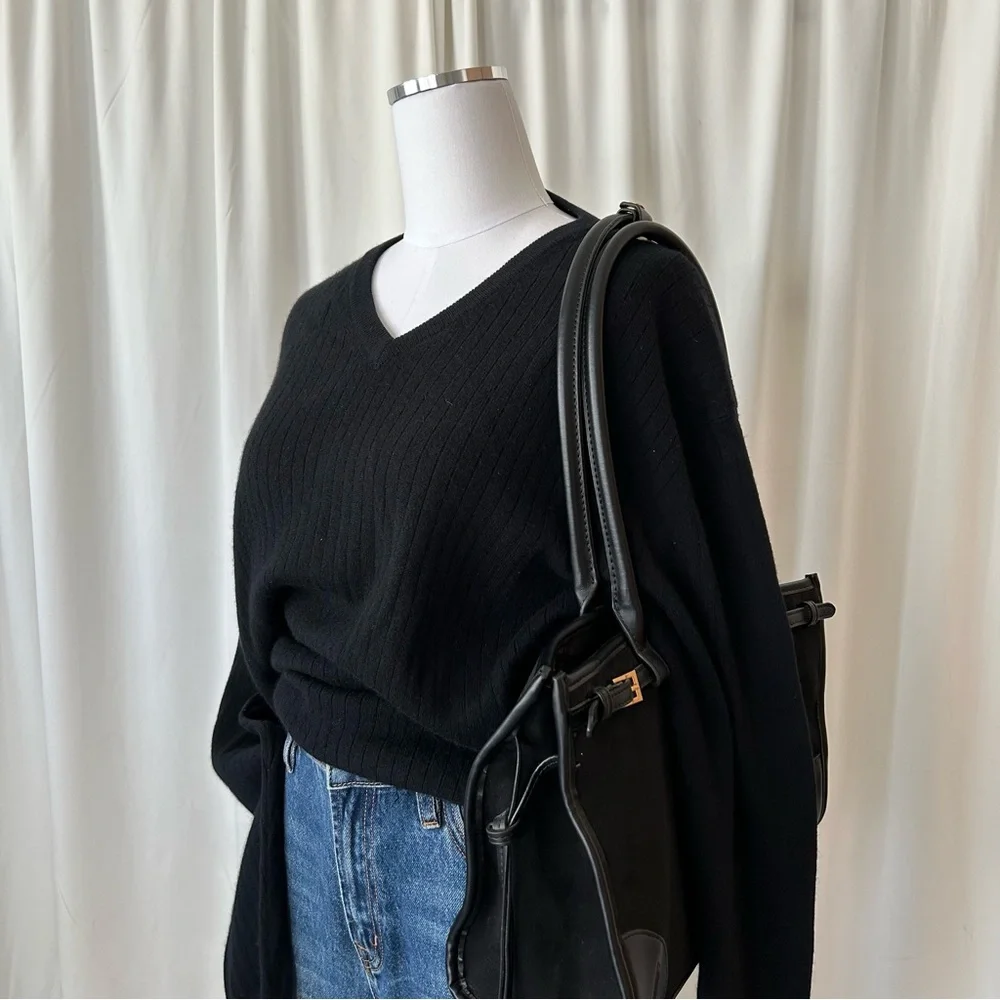 Vintage Ralph Lauren Purple Label V-neck sweater 100% Cashmere. - Picture 7 of 10